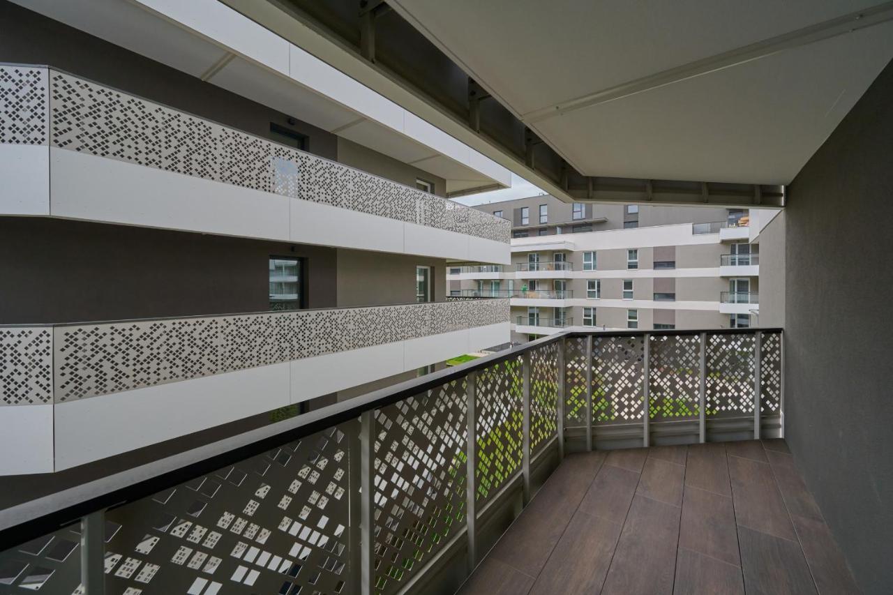 Apartment With 2 Bedrooms & Parking Wroclaw By Noclegi Renters Dış mekan fotoğraf